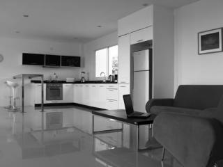 General view thumbnail 2