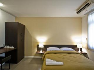 General view thumbnail 2
