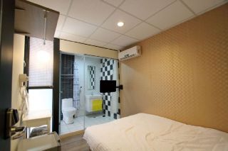 Room
 di Eiffel Tower Hostel