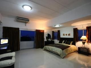 General view thumbnail 3