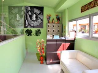 General view thumbnail 1