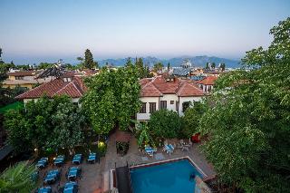 Castle Old Town Hotel