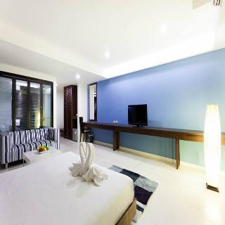 Room thumbnail 4