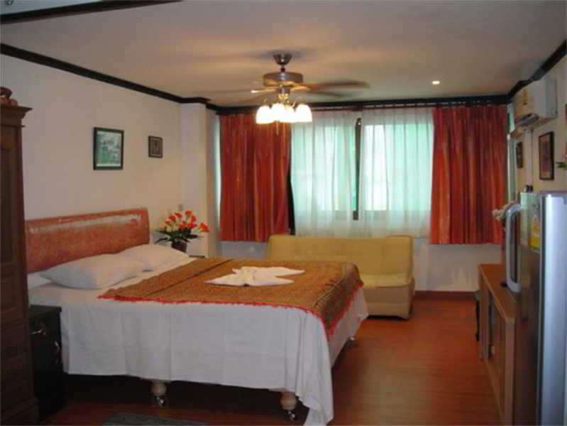 Room thumbnail 45