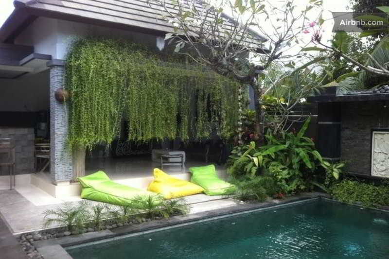 Pool thumbnail 3