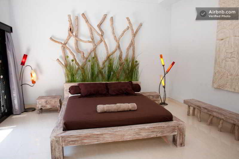Room thumbnail 2