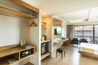 Room thumbnail 84