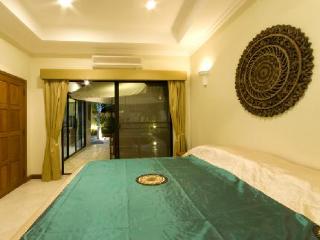 General view thumbnail 6