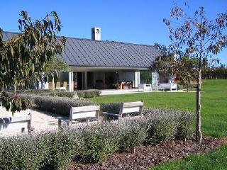 General view
 di Takatu Lodge  Vineyard