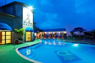 Pool
 di Dann Carlton Bucaramanga