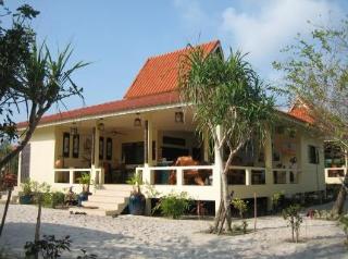 General view thumbnail 1