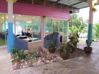 General view thumbnail 1