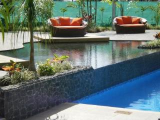 General view thumbnail 1