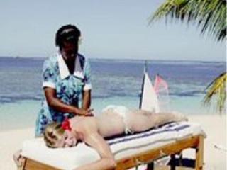 General view
 di Matamanoa Island