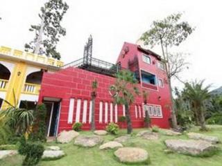 General view thumbnail 8