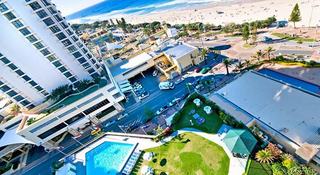 Surfers International Apartments