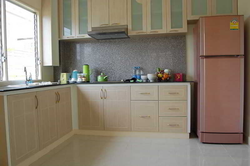 Room thumbnail 7