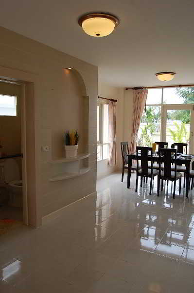 Room thumbnail 11