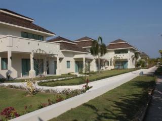 General view thumbnail 2