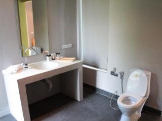 General view thumbnail 8