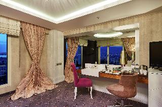DoubleTree By Hilton Izmir Alsancak