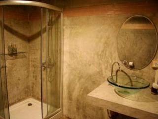General view thumbnail 2