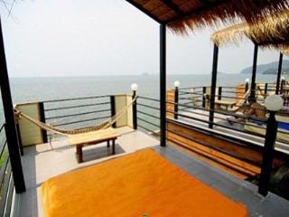General view thumbnail 4