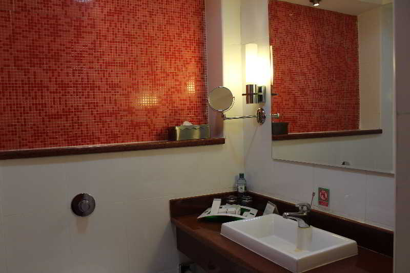 Room thumbnail 16