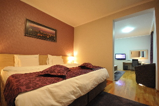 Room
 di Nevski