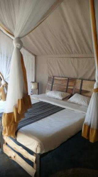 Room thumbnail 2