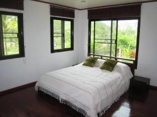General view thumbnail 3