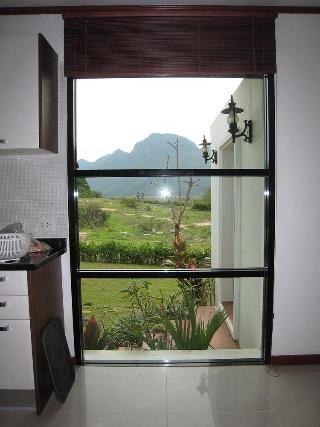 General view thumbnail 16