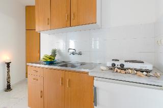 Aglaia Apartments