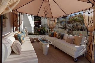 Aglaia Apartments