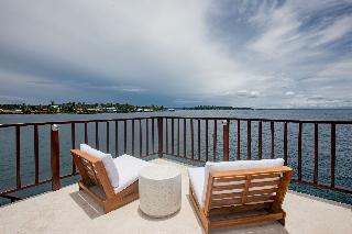 Tropical Suites