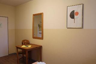 Pension Schwalbenweg, Berlin