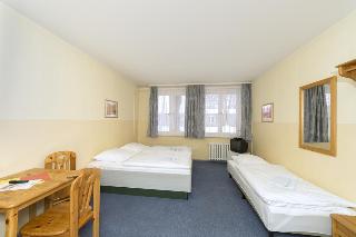 Pension Schwalbenweg, Berlin