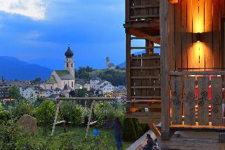 Emmy - Dolomites Family Resort