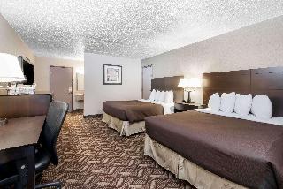 2 Queen Beds Pool Side Non-Smoking