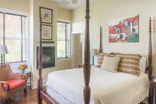 Rhett House Inn