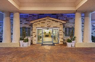 Holiday Inn Express & Suites Brady By IHG