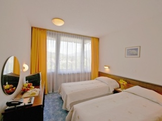 General view thumbnail 16