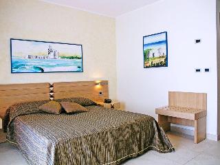 Costa del Salento Village, Puglia