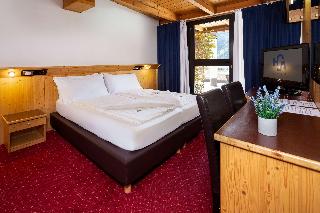 1 King Bed  Classic Room