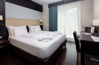 1 King Bed Non-Smoking Executive Room Balcony Hot Tub