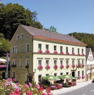 Hotel & Gasthof Goldener Hirsch