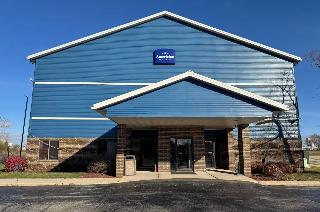 AmericInn by Wyndham Columbus Wisconsin