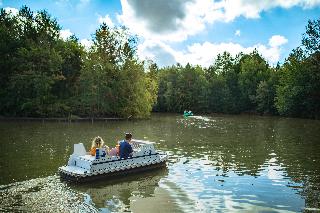 Center Parcs Les Bois-Francs, Chartres