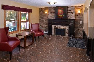 Red Roof PLUS+ & Suites Guilford