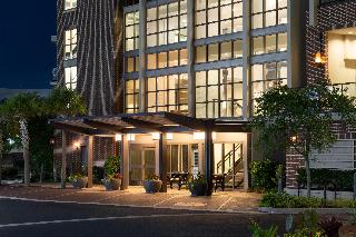 Hilton Garden Inn Charleston Waterfront/Downtown